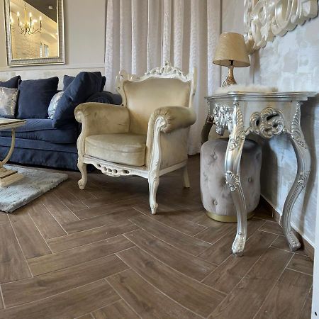 La Dolce Vita Luxury II Apartments With Best Free Private Parking In Center Pula Bagian luar foto