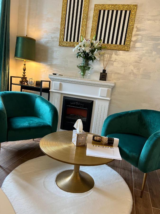 La Dolce Vita Luxury II Apartments With Best Free Private Parking In Center Pula Bagian luar foto