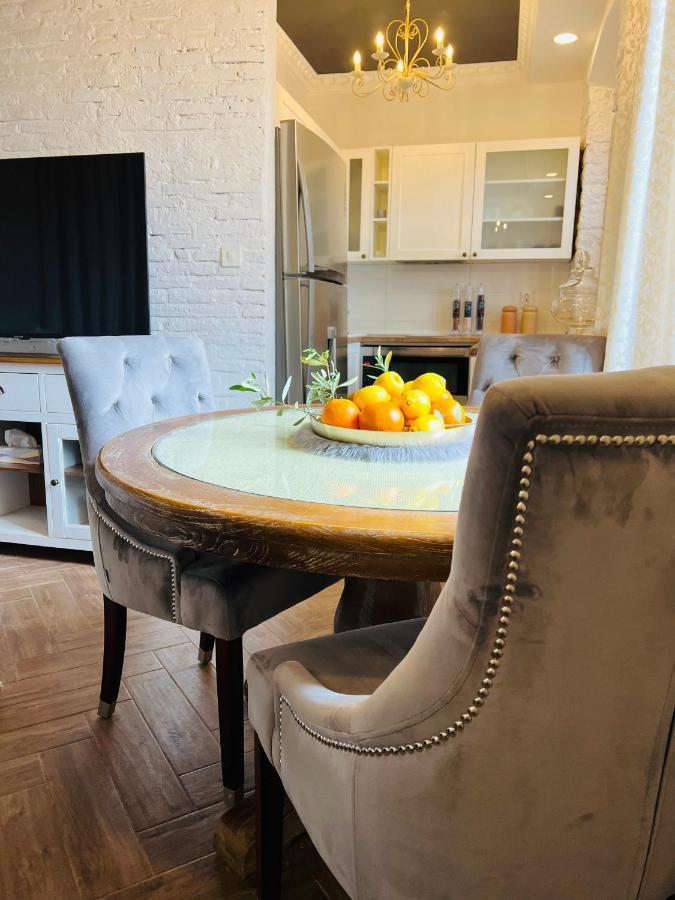 La Dolce Vita Luxury II Apartments With Best Free Private Parking In Center Pula Bagian luar foto