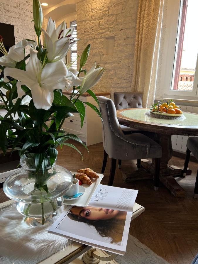 La Dolce Vita Luxury II Apartments With Best Free Private Parking In Center Pula Bagian luar foto